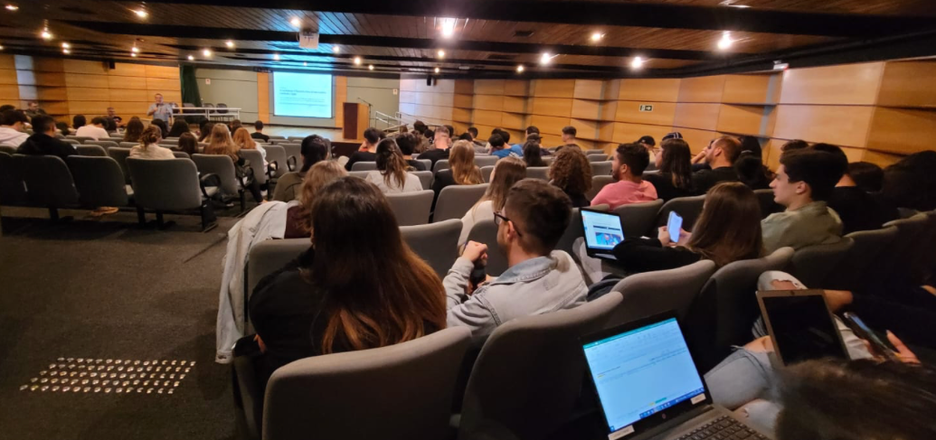 Estudantes